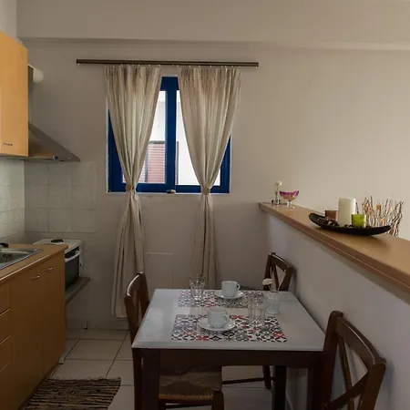 Kamari Blue * Kalamata