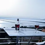 Kamari Blue Apartament